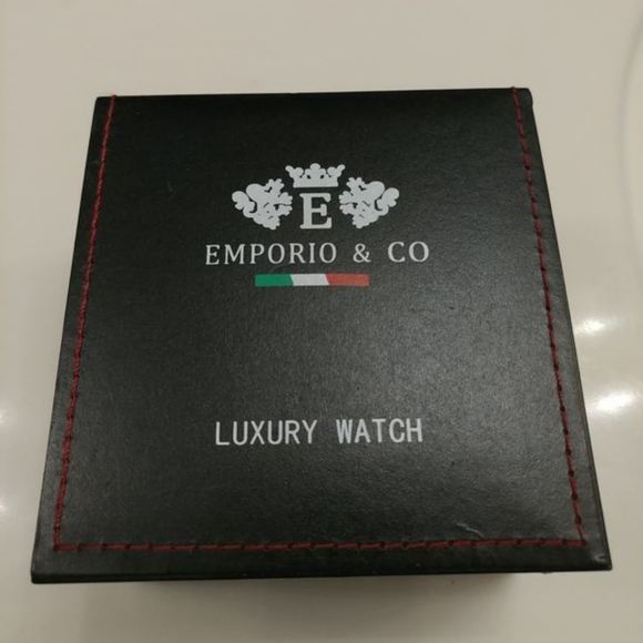 Watch - Picture 3 of 3